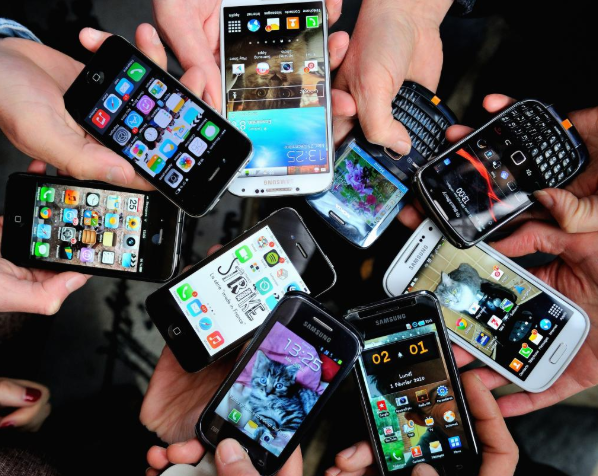 换机的诱惑：手机巨头是如何抢食的？