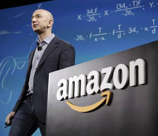 市值登顶万亿，没有“边界”的亚马逊如何创新？